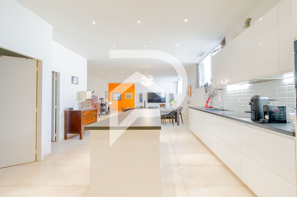 Appartement Marseille 5 pièce(s) 166 m2