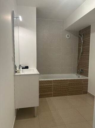  Appartement  louer 3 pices 57 m