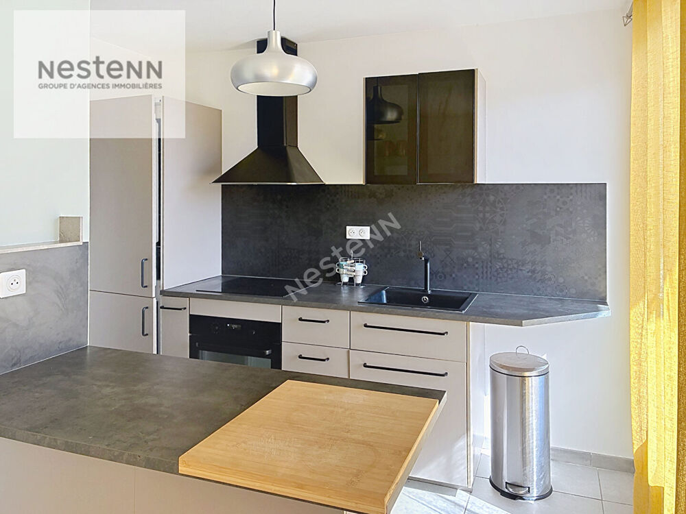 Vente Appartement Appartement 2 pièces rénové en dernier étage à Toulon ouest Pont de Bois. Toulon