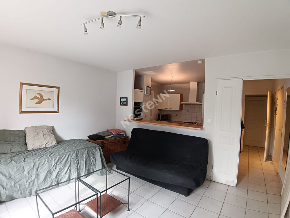 Vente Appartement Sanary appartement en Rez de jardin type 3 de 82 m², terrasse, jardinet et place de stationnement. Sanary sur mer