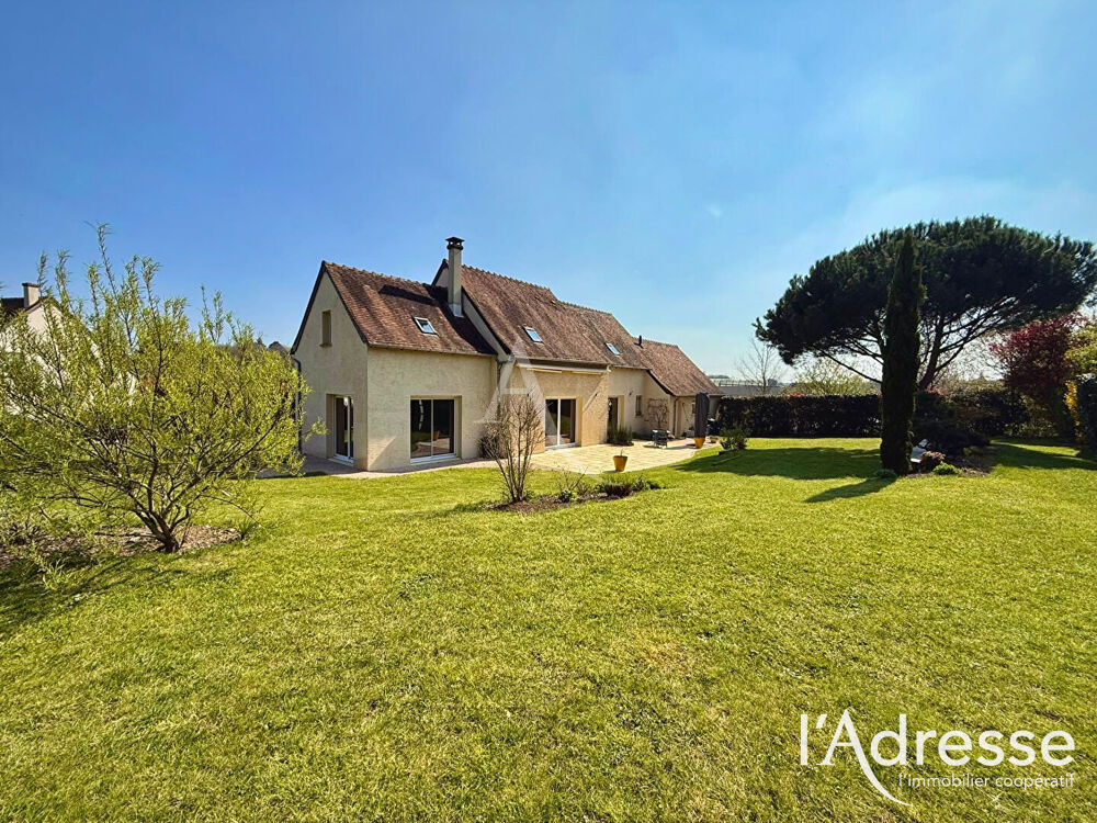 Saint-Avertin, Maison familiale 4 chambres, 1 351 m² de terrain