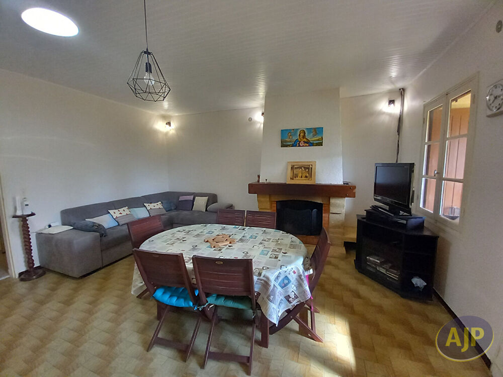Vente Maison Maison mitoyenne sur la commune de Saint-Estèphe ! Saint estephe
