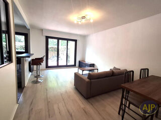  Appartement à louer 3 pièces 61 m²