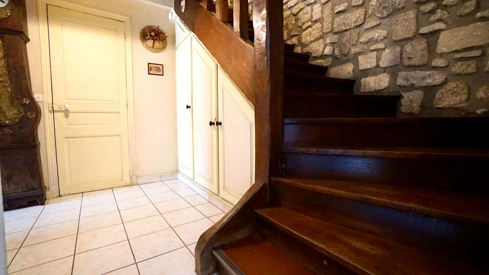 Maison au potentiel de plus de 180m² - 3 / 4 chambres
