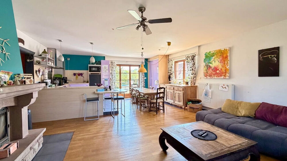 Maison individuelle 220 m² sur 28 ARES de terrain Au fond d'une impasse