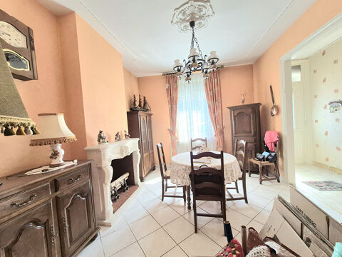   Maison  de ville  sur 500 m² Maison - 5 pièce(s) - 96 m²