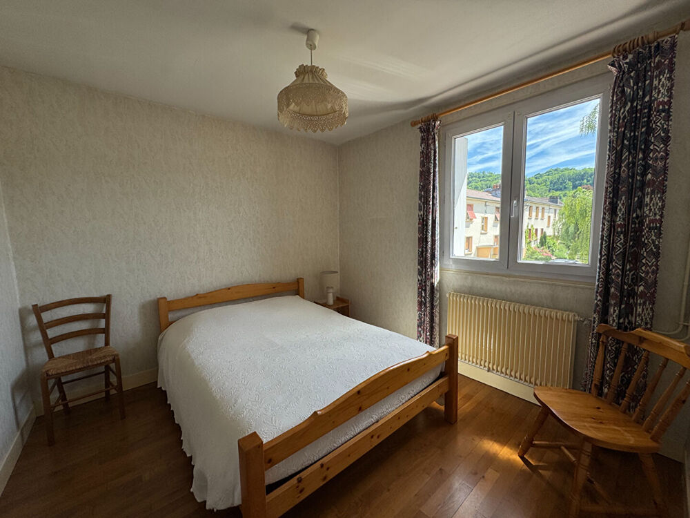 Appartement T3 avec garage à deux pas du Parc des Bains