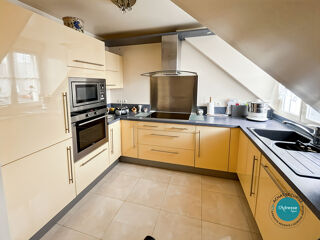  Appartement  vendre 5 pices 103 m