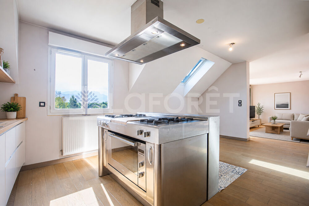 AGENCE IMMOBILIERE LAFORET - CO-EXCLUSIVITE - "MUSCARI" - POISY - APPARTEMENT DUPLEX T3 de 114,66m² - TERRASSE 12,35m² - CAVE -