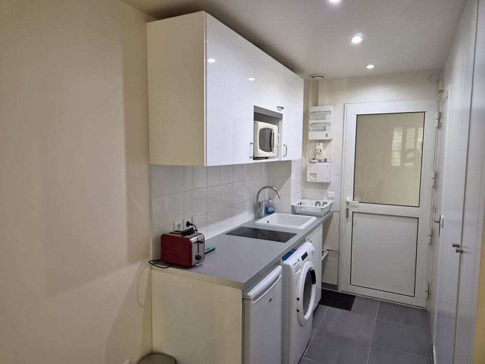 Appartement MEUBLE CACHAN: 1 pièce(s) 17 m2