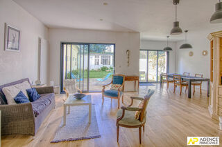 Vente Maison Versailles Porchefontaine Maison 9 pîèces environ 180 m² habitables sur parcelle de 330 m² Versailles