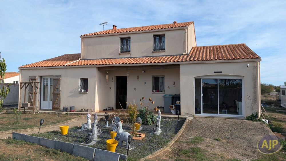Maison Saint Michel En L Herm 6 pièce(s) 143.65 m2