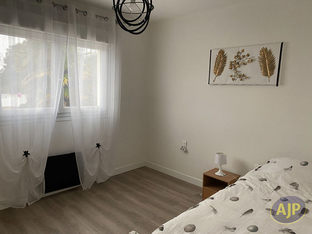 Maison Les Sables D Olonne 5 pièce(s) 110 m2 avec jardin.