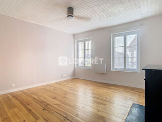  Appartement à louer 2 pièces 67 m²