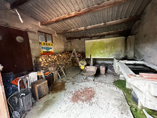  Remise / Grange � vendre 1 pi�ce 157 m�