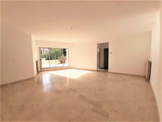  Appartement à louer 3 pièces 83 m²