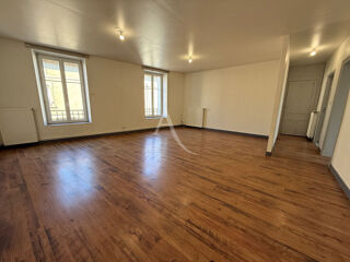  Appartement à louer 4 pièces 105 m²