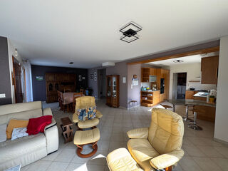  Maison  vendre 7 pices 