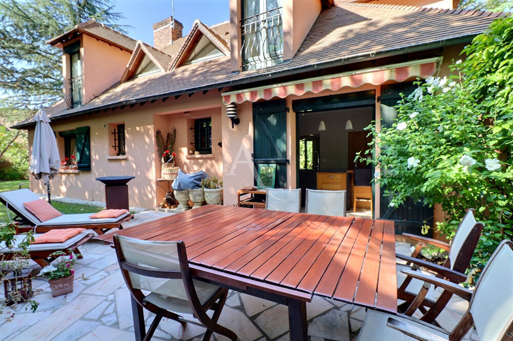 Vente Maison Maison de charme au coeur de la verdure 230 m2 terrain 1000 m2 Maisons laffitte