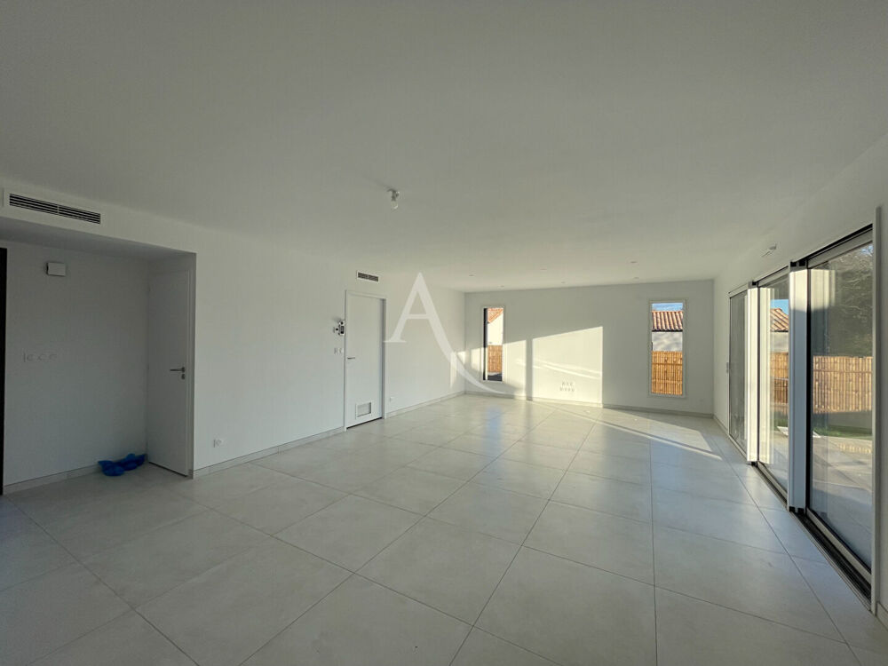 Vente Maison Maison Saint Hilaire La Foret 4 pièce(s) 111 m2 Saint hilaire la foret