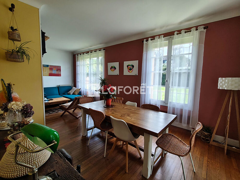 Maison Les Monts D Aunay 8 pièce(s) 180m²