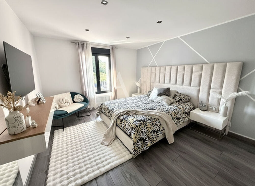 à vendre  Maison Villeneuve-Saint-Denis (77174)