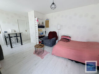  Appartement à louer 1 pièce 27 m²