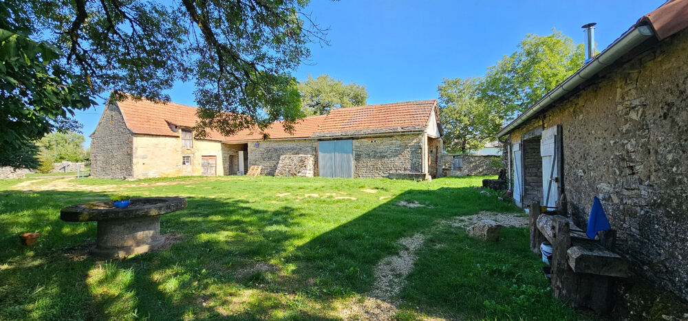 Beau potentiel de rénovation dans un hameau calme et typique du Lot