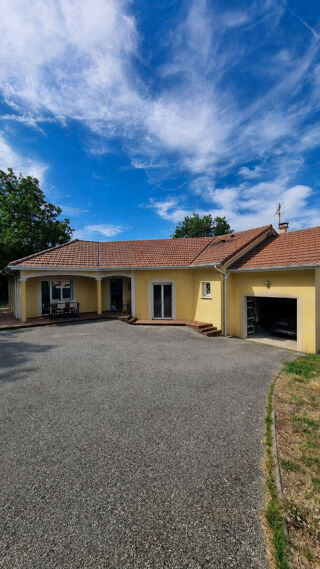 Vente Maison SAINT-VICTOR-DE-CESSIEU - MAISON T6 - 136 M² - 4 CHAMBRES - TERRAIN 1 465 M² - TERRASSE PLEIN SUD - DPE B Saint victor de cessieu