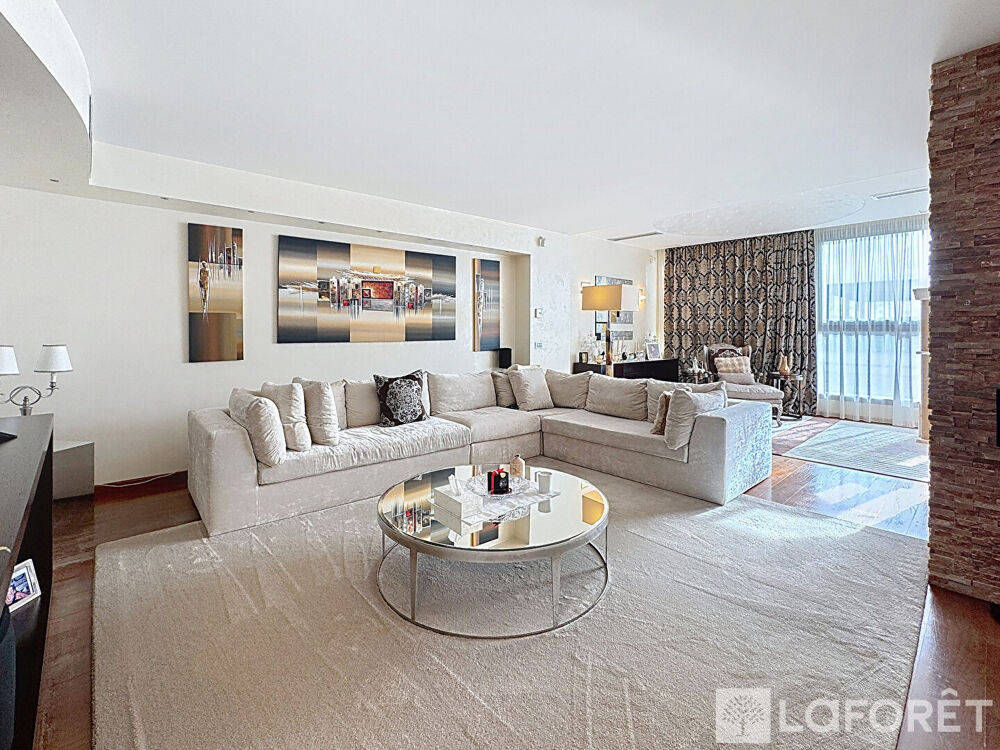 � vendre  Maison Roquebrune-Cap-Martin (06190)