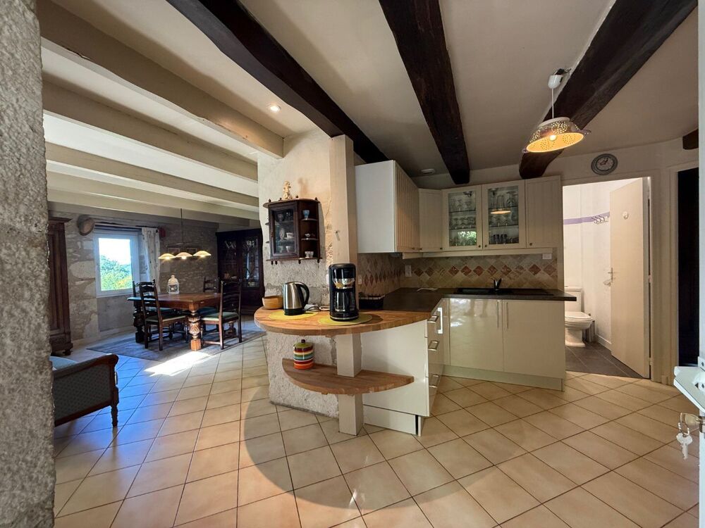 Dans la campagne de Lauzerte - Belle maison en pierre composée de deux logements, idéale pour investissement locatif ou projet m