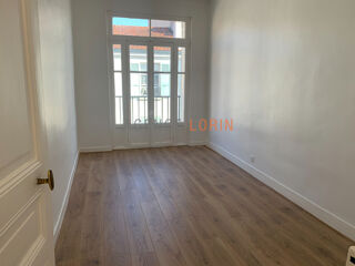  Appartement à louer 5 pièces 81 m²