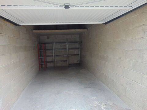  Parking / Garage � louer 1 pi�ce 15 m�