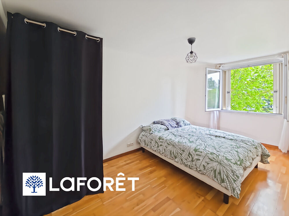 Vente Appartement Appartement Ris Orangis 5 pièces, avec balcon exposé sud. Ris orangis