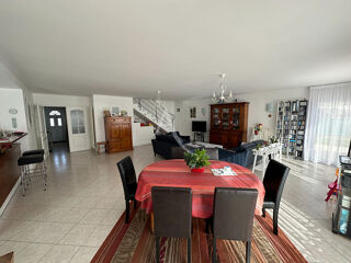 Maison à vendre 8 pièces 206 m²