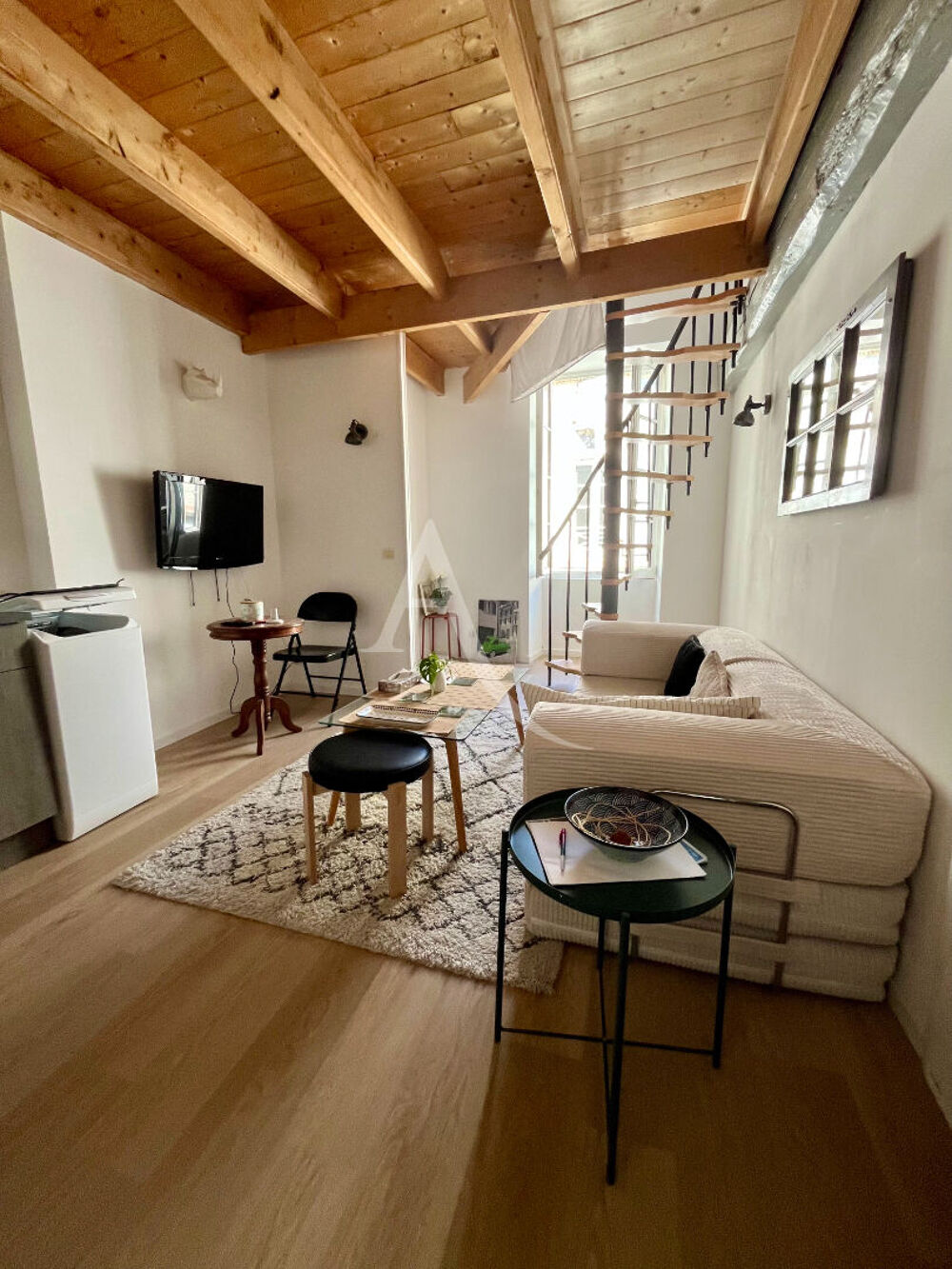 Location Appartement Studio meublé en centre ville de MARANS Marans