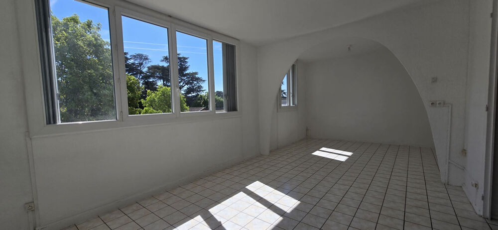 APPARTEMENT T3 traversant de 65.86m² à LA MULATIERE