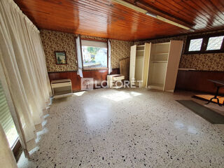  Immeuble à vendre 9 pièces 180 m²