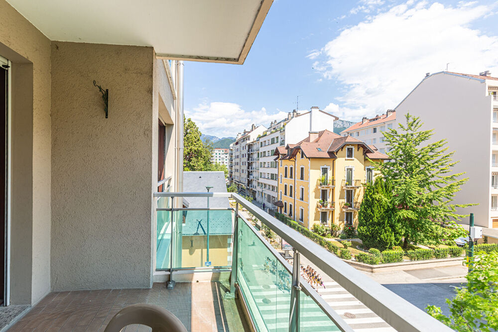 Appartement 2 pièces 43 m² · à Annecy · 43 m² · 296 000 €