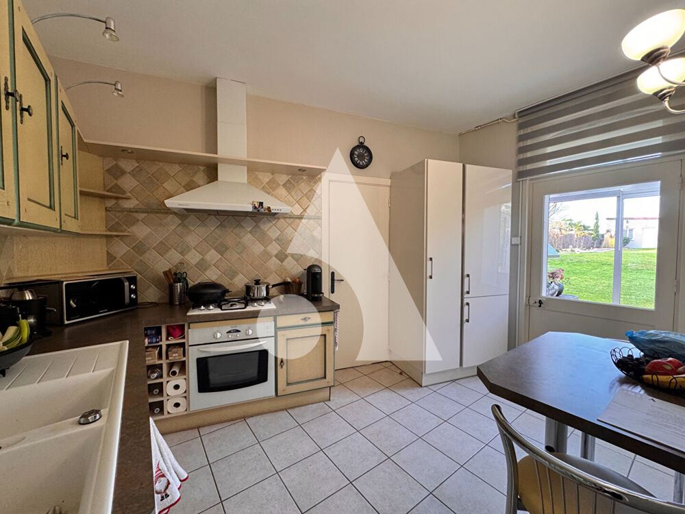Vente Maison Maison individuelle lumineuse avec piscine et grand garage Vitry en artois