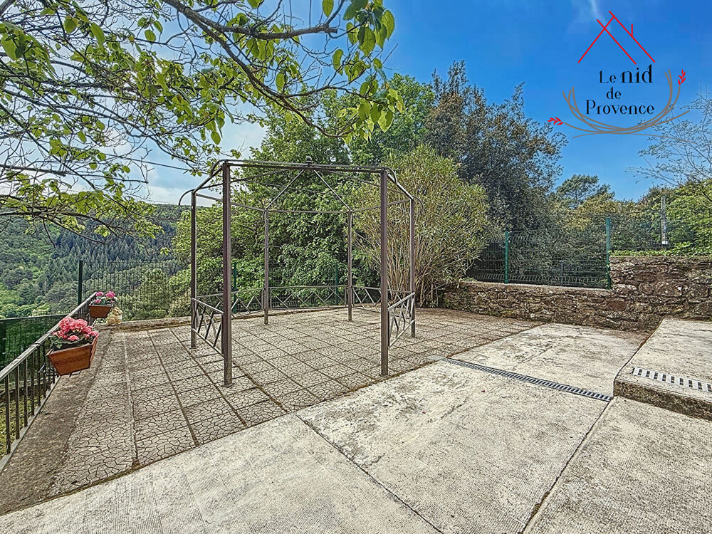 A vendre - Ensemble immobilier dans le Parc National des Cévennes