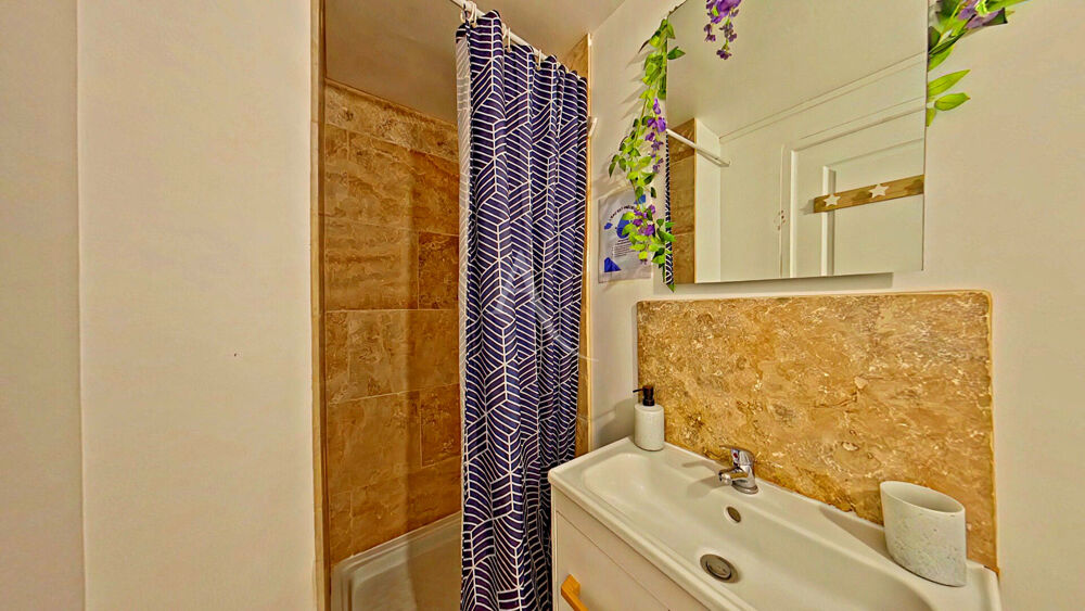Location Appartement LOCATION STUDIO MEUBLE GREOUX LES BAINS PROCHE PARKING Greoux les bains