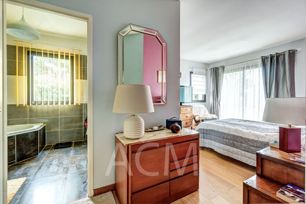 � vendre  Maison Le Mesnil-le-Roi (78600)