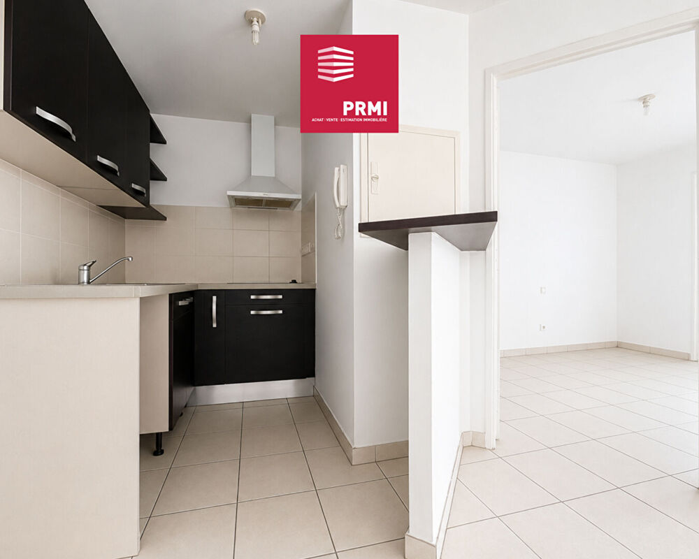 Vente Appartement SAINT-DENIS CENTRE : Appartement T2 avec grande varangue, vue montagne et parking sécurisé Saint denis