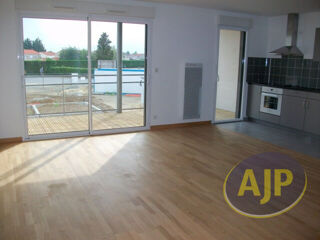  Appartement à louer 3 pièces 72 m²
