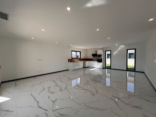  Maison à louer 4 pièces 108 m²