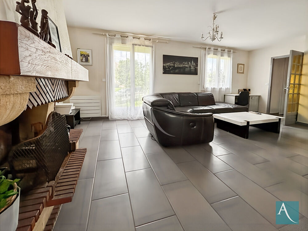 Vente Maison MAISON TRADITIONNELLE ? BREUILLET ? 3 CHAMBRES ? SOUS-SOL TOTAL Breuillet