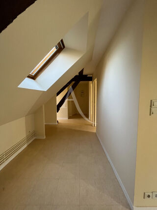  Appartement à louer 3 pièces 49 m²