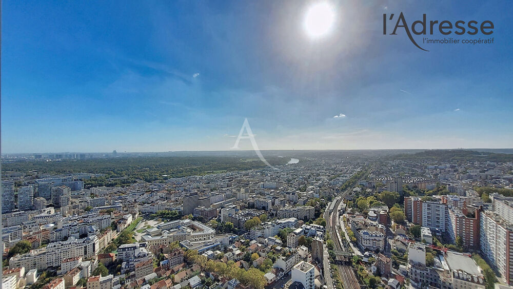 Vente Appartement PUTEAUX/ LA DEFENSE - 44ème et AVANT DERNIER ETAGE : appartement  4 pièces de 95m² avec cave et double parking Puteaux