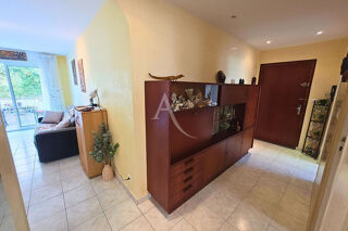  Appartement à louer 3 pièces 50 m²